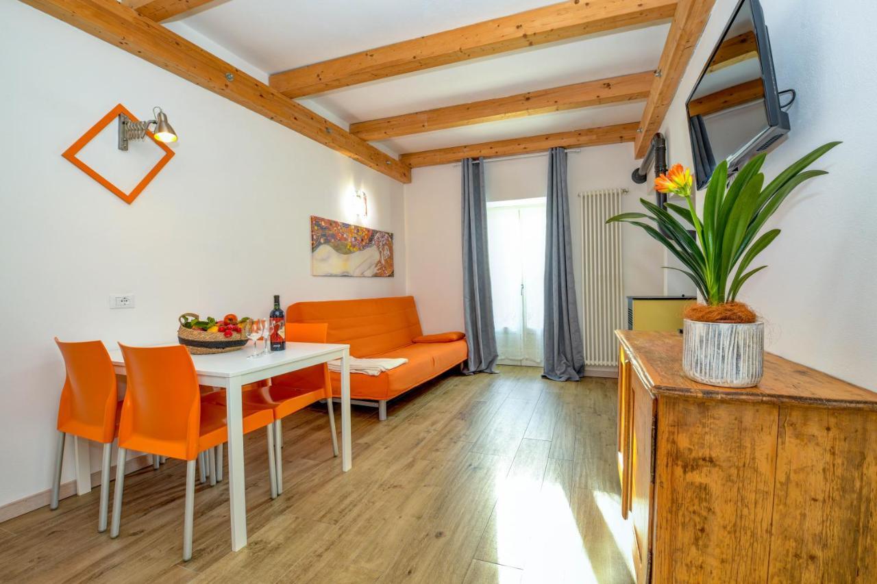 Casa Nel Borgo - Il Picchio Apartment Tremosine Exterior photo